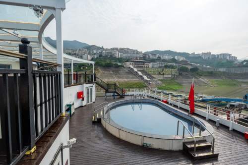 戲水池