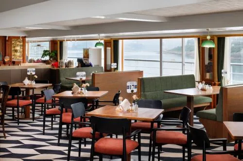 Restaurant im 6. Deck