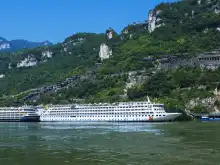 黃金2號 三峽郵輪外觀