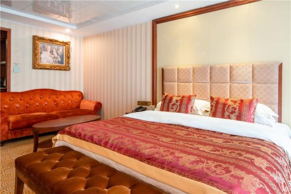 Balcony King Room