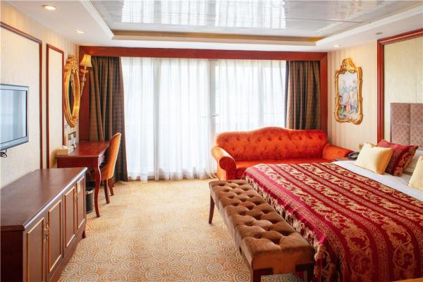 Balcony King Room