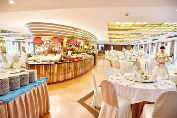 星際領航 自助餐廳