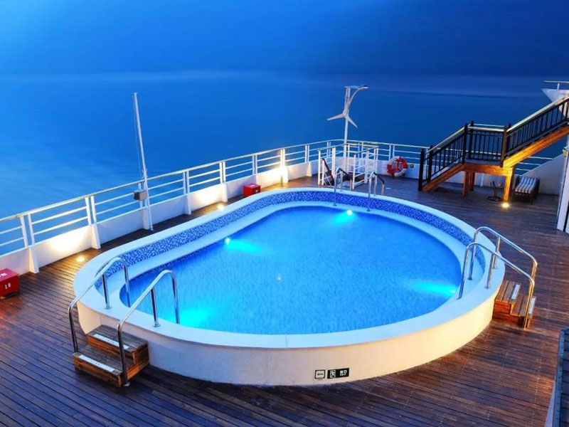 室外衝浪池 Surfing Swimming Pool