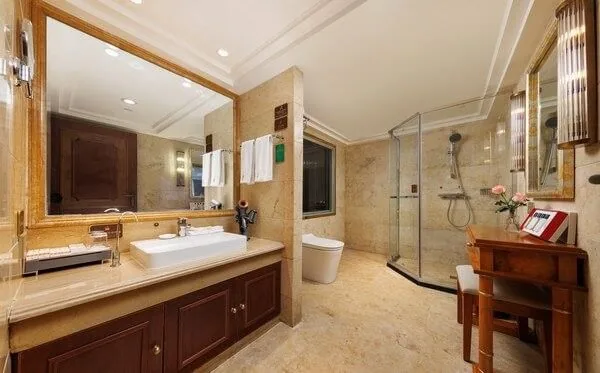Executive-Select-Suite