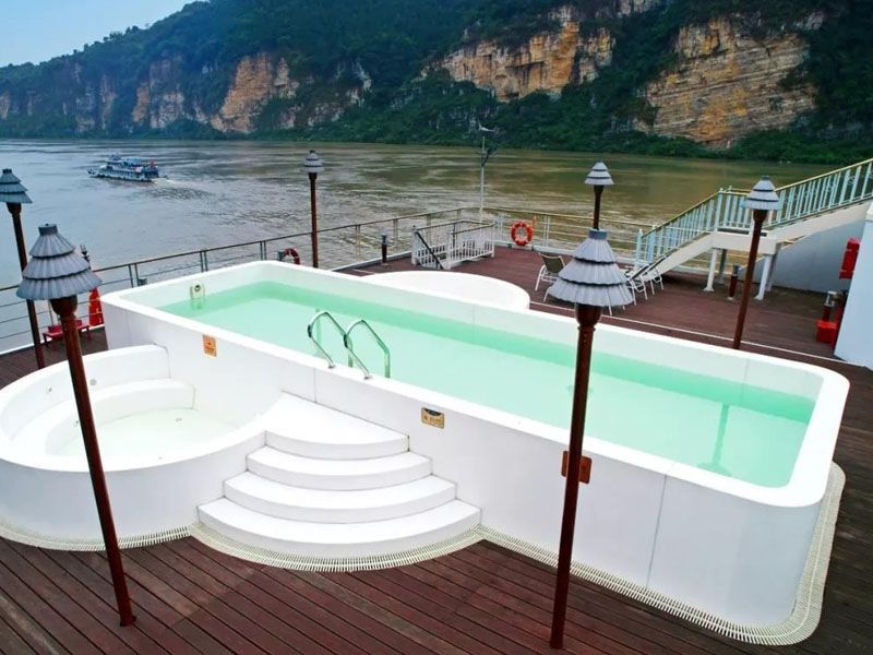 衝浪游泳池 Surf Pool